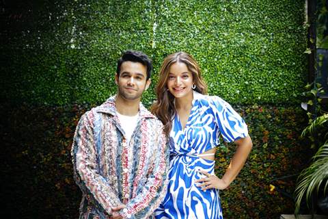  Lisa Mishra & Ritvik Sahore spotted for success of their song Door Akhiyon Se