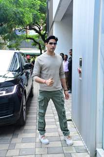 Sidharth Malhotra spotted at T-Series office in Andheri