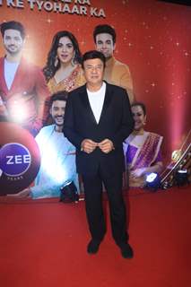 Anu Malik clicked at the Zee Rishtey Awards 2022