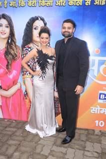 Madalsa Sharma clicked at the Zee Rishtey Awards 2022