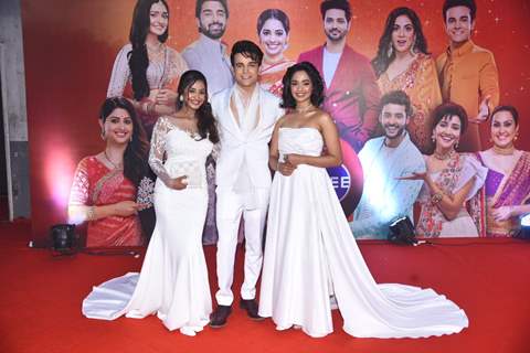Krishna Kaul, Tina Philip, Mugdha Chaphekar clicked at the Zee Rishtey Awards 2022