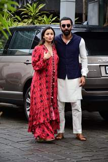 Alia Bhatt and Ranbir Kapoor spotted at Kalina airport