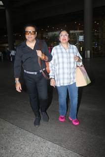 Govinda spotted with his wife Sunita Ahuja at the Mumbai airport