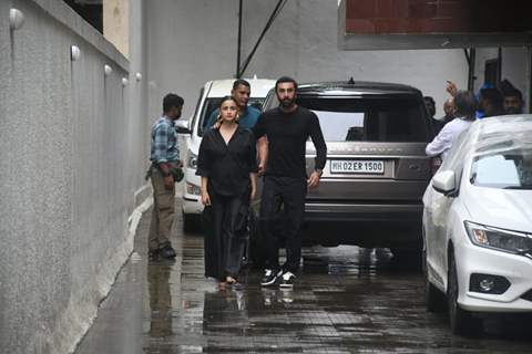 Alia Bhatt and Ranbir Kapoor spotted at Dharma office in Khar