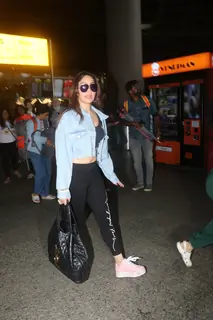 Khushalii Kumar snapped at the Mumbai airport