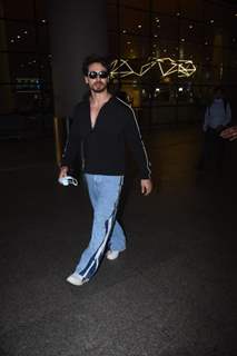 Tiger Shroff spotted at the Mumbai airport