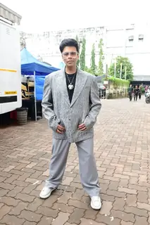 Karan Johar snapped on the set of Jhalak Dikhhla Jaa 10 