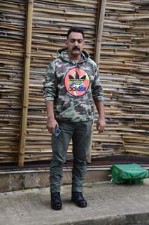 Manav Vij snapped for brunch upcoming Film 'Pathan Shuklaat Bastian in Worli