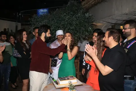 Varun Dhawan, Sophie Choudry, Manish Malhotra, Anusha Dandekar snapped at Gori Hai Kalaiyaan song success bash in Mumbai