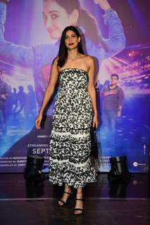 Aahana Kumra looked gorgeous in a black and white floral tube gown at the screening of Babli Bouncer