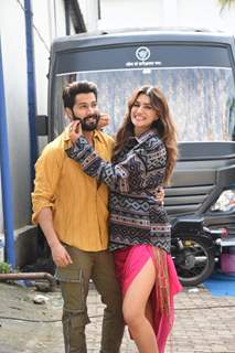 Varun Dhawan, Kriti Sanon snapped shooting for their upcoming film Bhediya