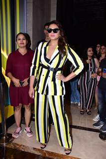 Huma Qureshi clicked at the Bombay Times Fashion Week 2022