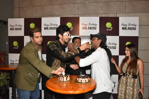 Rajiv Adatia, Faisal Shaikh  spotted at Faisal Shaikh birthday Party 