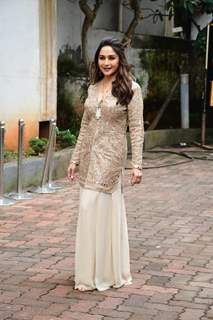 Madhuri Dixit spotted on the set of Jhalak Dikhhla Jaa 10 