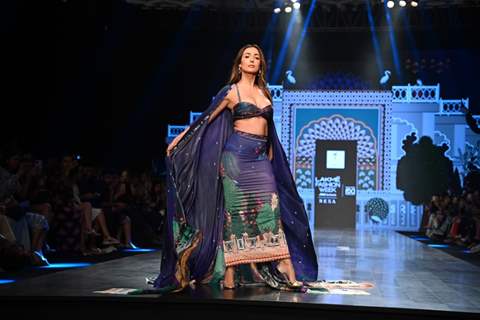 Malaika Arora ramp walk as a showstoppers on Day 3 of the Lakme Fashion Week 2022 