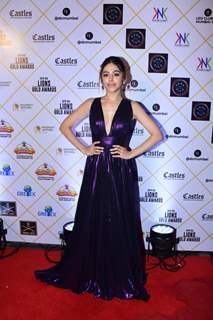 Alaya F had us floored by her beauty in a metallic puple gown as she attended an award show in the city