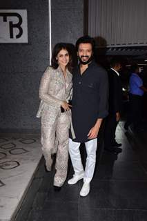 Genelia Deshmukh rocked a pant suit giving it a traditional twist at Ayushmann- Tahira's Diwali bash. Riteish kept it simple in a black kurta and white trousers