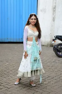 Niti Taylor spotted on the set of Jhalak Dikhlaa Jaa 10 