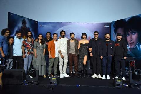 Varun Dhawan, Kriti Sanon, Dinesh Vijan and others grace the trailer launch of Bhediya