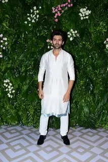 Kartik Aaryan attend Kriti Sanon’s Diwali bash