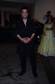 Varun Sharma clicked at the Manish Malhotra's Diwali Party 