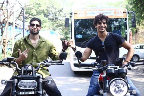 Siddhant Chaturvedi and Ishaan Khatter spotted promoting film Phone Bhoot on the set of Bigg Boss 16 