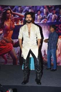 Varun Dhawan snapped for song launch of Thumkeshwari from Bhediya 