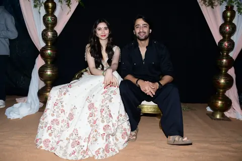 Shaheer Sheikh and Zahrah S Khan spotted promoting song Main Tenu Chadh Jaungi 