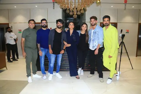 Satramm Ramani, Mahat Raghavendra, Huma Qureshi, Sonakshi Sinha, Zaheer Iqbal, Saqib Saleem spotted at Double XL screening at T-Series office in Andheri 