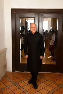 Anupam Kher snapped promoting film Uunchai