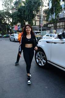 Avneet Kaur spotted in Juhu 