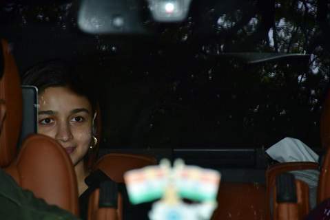 Alia Bhatt spotted at Vastu in Bandra 