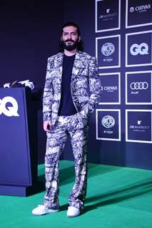 Ranveer Singh made heads turn with his usual fashion statements, in a  non-formal suit with a dragon motif on the pants. Photo