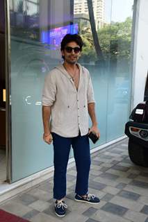  Himansh Kohli spotted at T-Series office in Andheri 