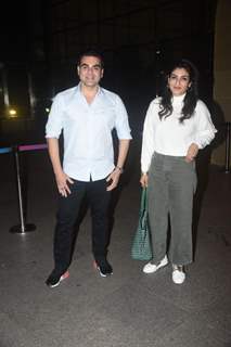 Arbaaz Khan, Raveena Tandon spotted at the Mumbai airport