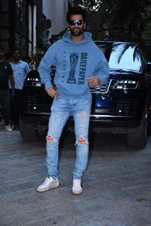 Vicky Kaushal spotted in Bandra