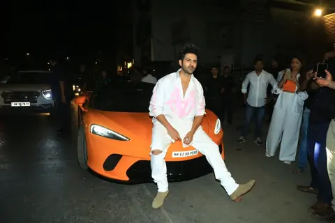 Kartik Aaryan 