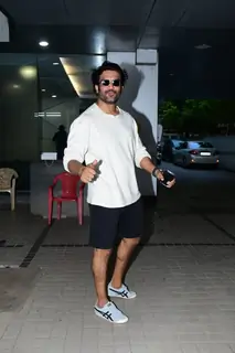 Sharad Kelkar spotted in the city 