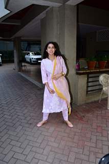 Sara Ali Khan spotted in Bandra