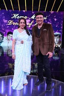 Hema Malini and Anu Malik snapped on the set of  Sa Re Ga Ma Pa Li'l Champs