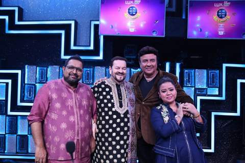 Shankar Mahadevan, Anu Malik, Bharti Singh, Nitin Mukesh snapped on the set of  Sa Re Ga Ma Pa Li'l Champs