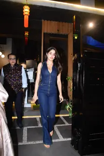 Janhvi Kapoor spotted in Bandra