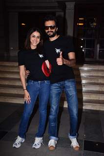 Riteish Deshmukh, Genelia D'Souza spotted at radio city in Bandra