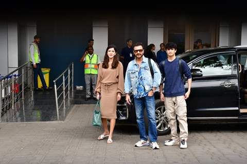 Shanaya Kapoor, Sanjay Kapoor, Jahaan Kapoor spotted at the kalina airport