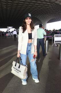 Karishma Tanna spotted at the Mumbai airport