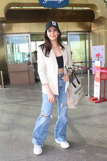 Karishma Tanna spotted at the Mumbai airport