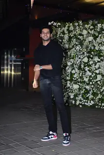 Abhimanyu Dassani spotted at Salman Khan's Birthday Bash 