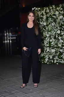 Sonakshi Sinha looked beautiful at Salman Khan’s birthday bash in a black jumpsuit