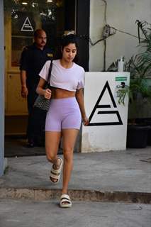 Janhvi Kapoor spotted in Bandra