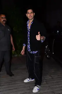 Sidharth Malhotra snapped in Bandra